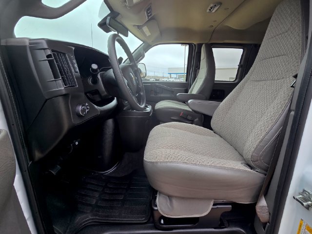 2026 Chevrolet Express Passenger LT - Photo 18