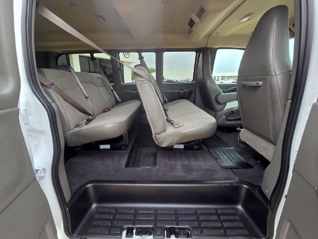 2026 Chevrolet Express Passenger LT - Photo 29