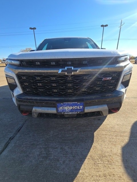 2024 Chevrolet Traverse Z71 photo 3