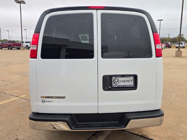 2026 Chevrolet Express Passenger LT - Photo 10