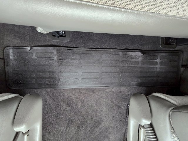 2026 Chevrolet Express Passenger LT - Photo 30