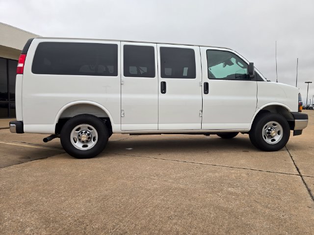 2026 Chevrolet Express Passenger LT - Photo 15