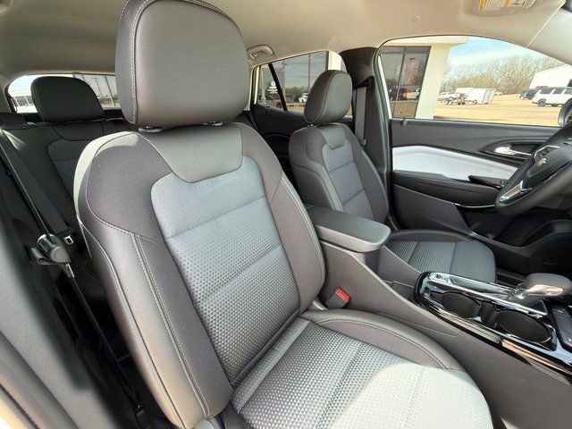 2026 Chevrolet Trax LT - Photo 27