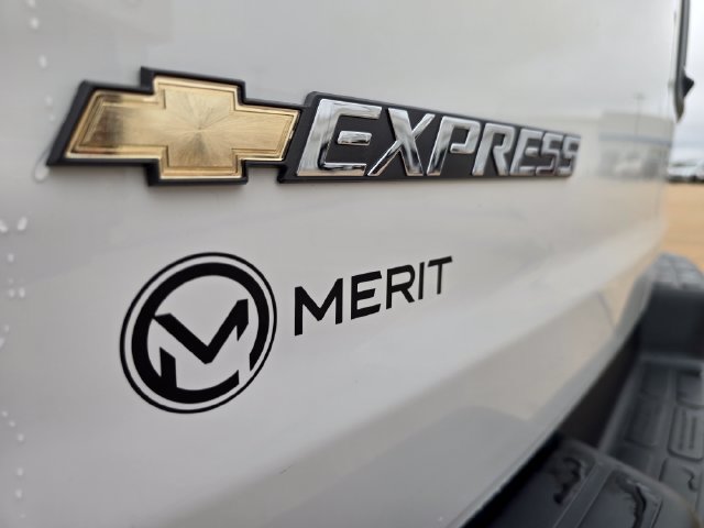 2026 Chevrolet Express Passenger LT - Photo 17