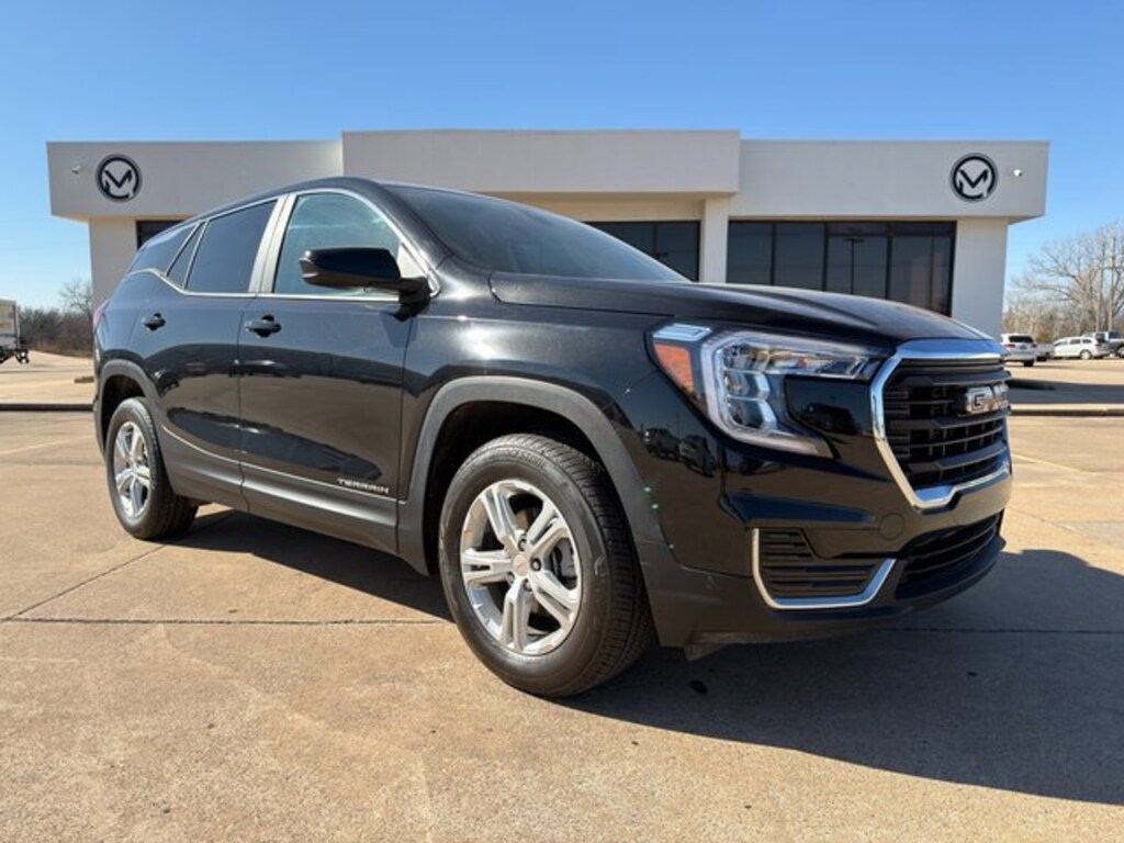 Used 2024 GMC Terrain SLE SUV