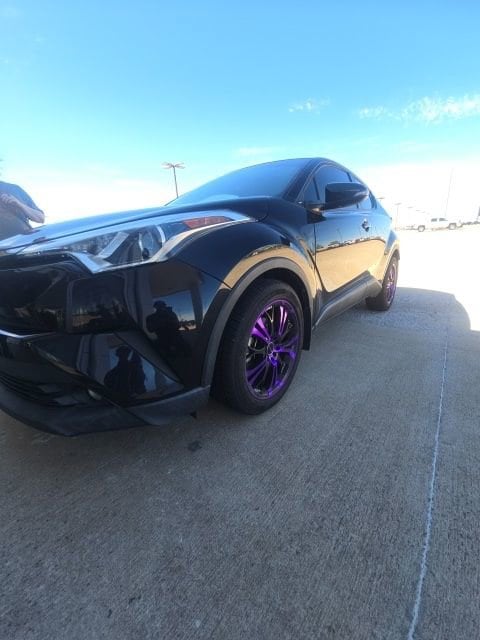 Used 2018 Toyota C-HR XLE Premium with VIN NMTKHMBX8JR048765 for sale in Duncan, OK