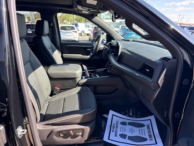 2026 Chevrolet Tahoe Premier - Photo 31