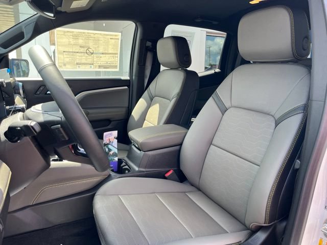 2026 Chevrolet Colorado ZR2 - Photo 14