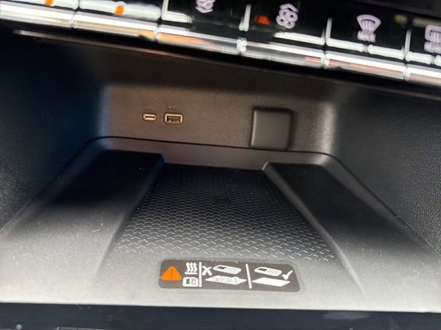 2026 Chevrolet Traverse High Country - Photo 21