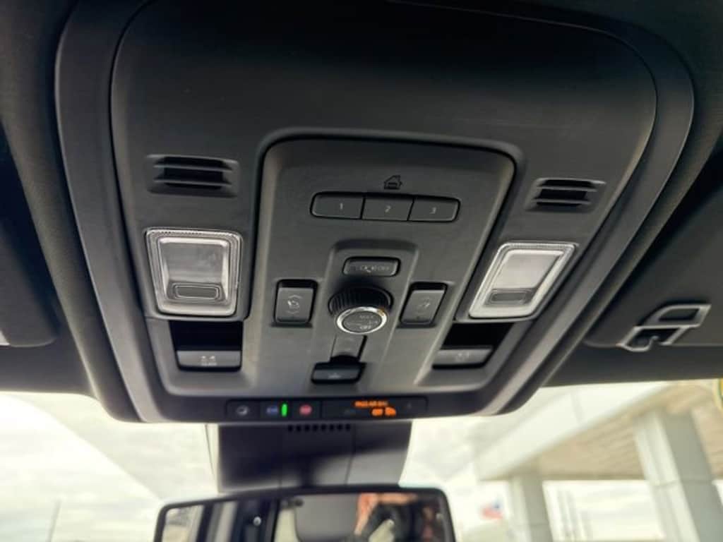 Used 2024 GMC Yukon XL Denali SUV