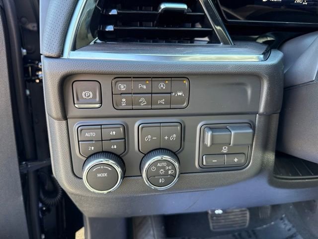 2026 Chevrolet Tahoe Premier - Photo 15