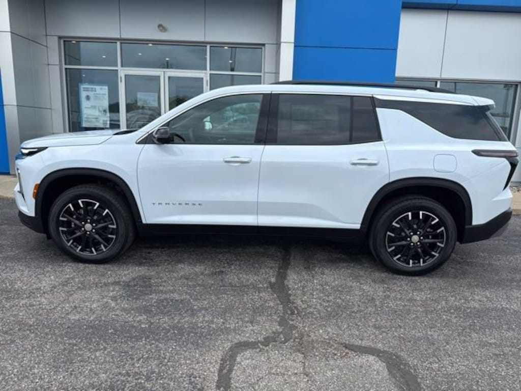 New 2026 Chevrolet Traverse LT SUV