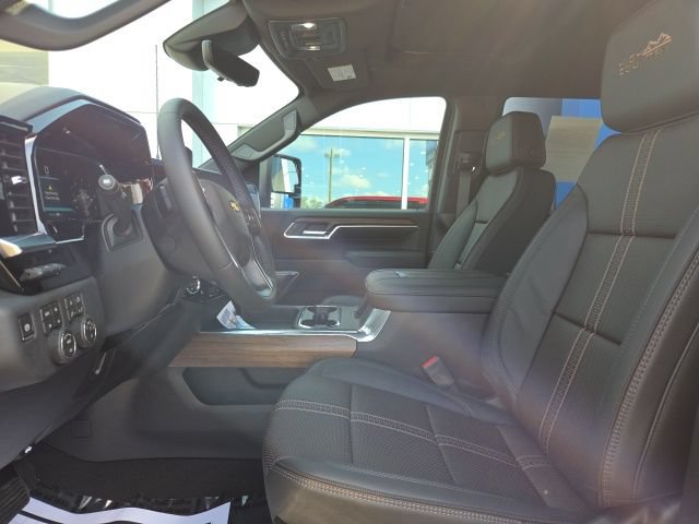 2026 Chevrolet Silverado 3500HD High Country - Photo 8