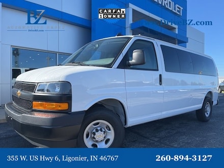 2025 Chevrolet Express Passenger 3500 1LS Van