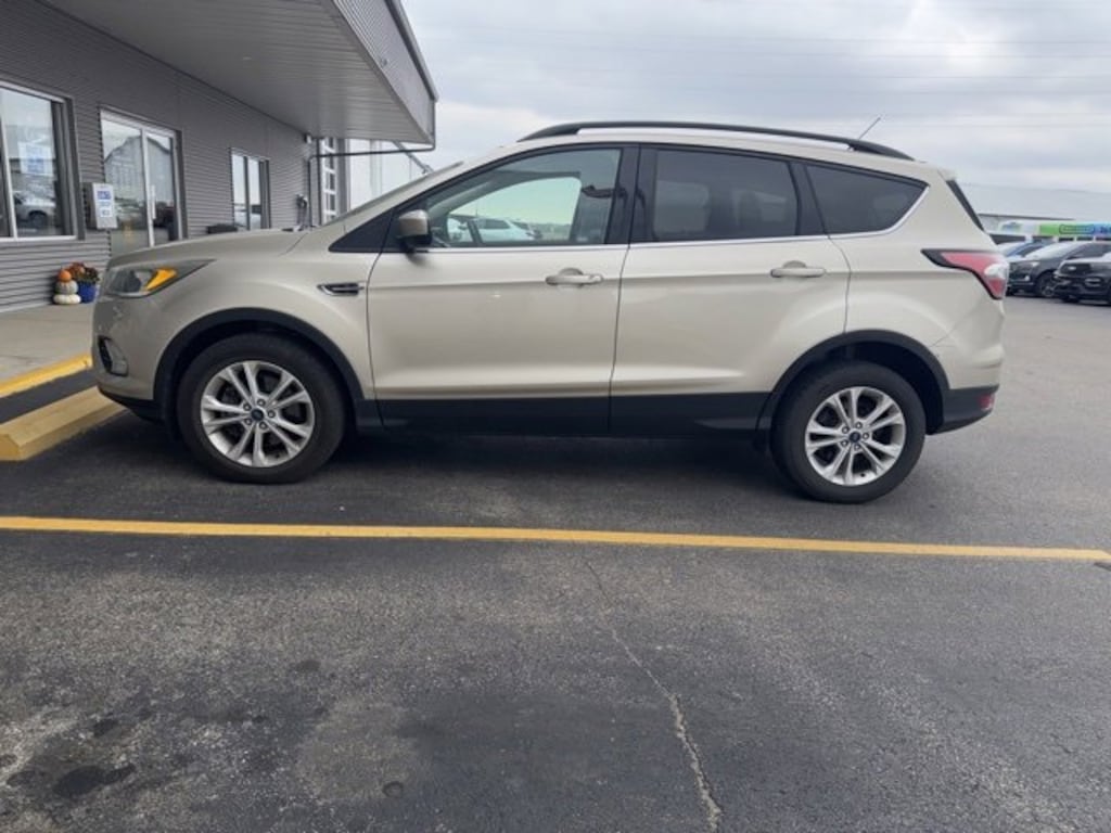 Used 2018 Ford Escape SE