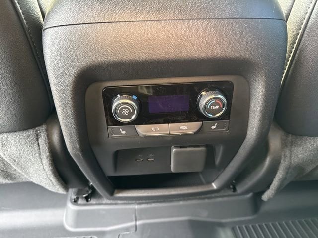 2026 Chevrolet Traverse High Country - Photo 30
