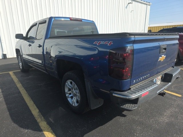 2015 Chevrolet Silverado 1500 LT photo 2