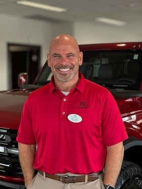 Staff member Ken Cook from ID_447998