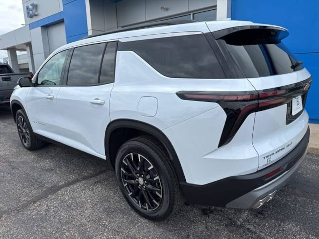 New 2026 Chevrolet Traverse LT SUV