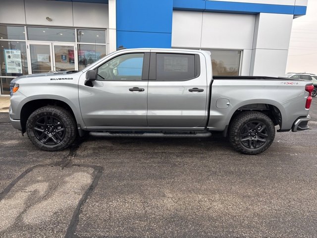 2026 Chevrolet Silverado 1500 Custom photo 2