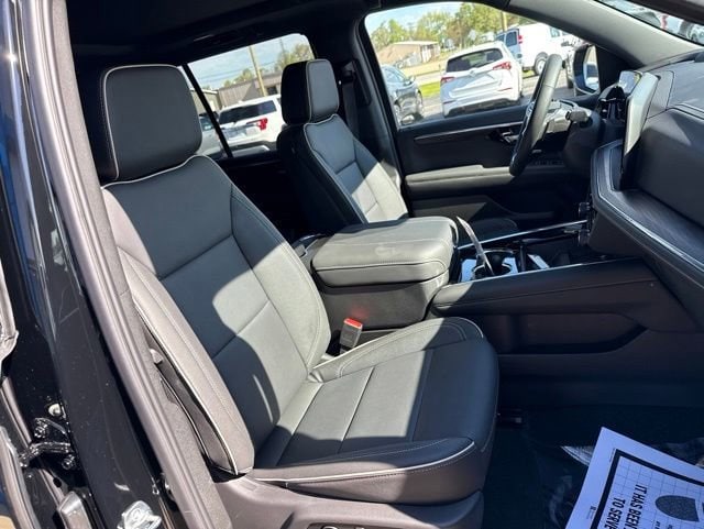 2026 Chevrolet Tahoe Premier - Photo 33