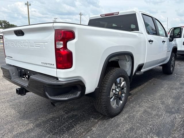 2026 Chevrolet Silverado 2500 HD Custom - Photo 6