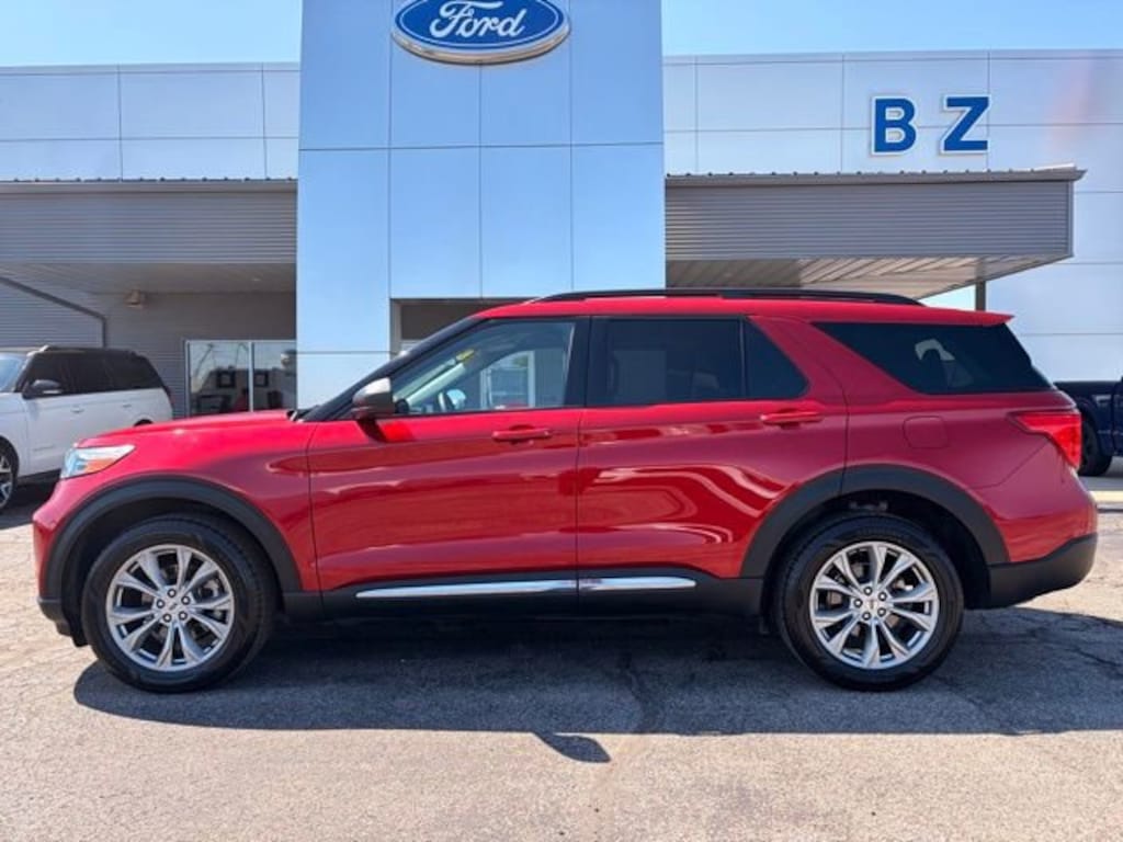 Used 2023 Ford Explorer XLT