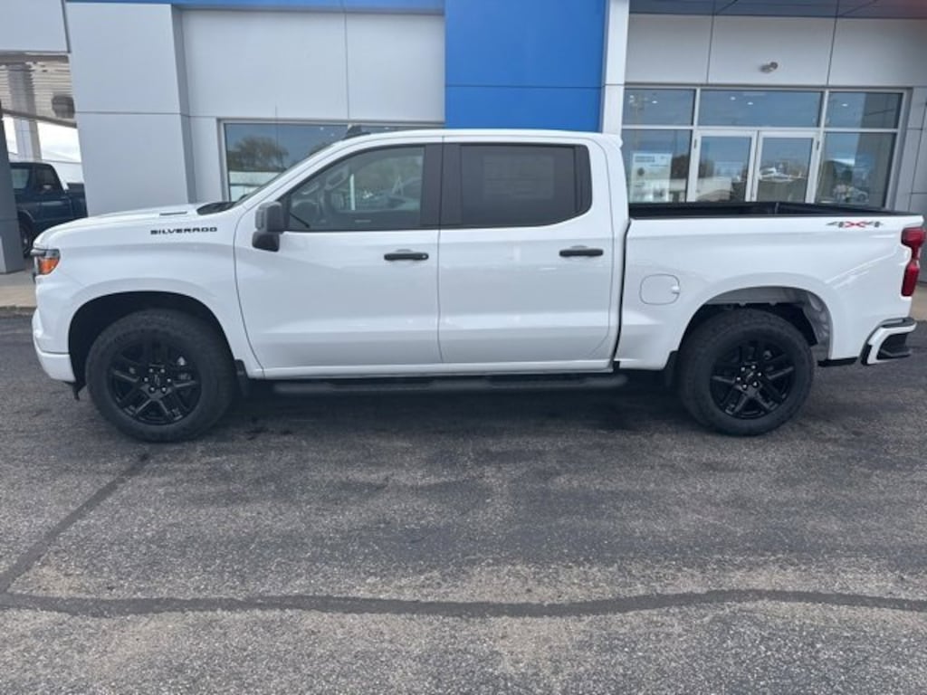 New 2026 Chevrolet Silverado 1500 Custom Truck