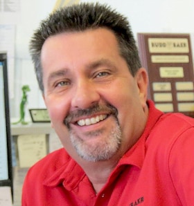 Staff member Tom Austin from ID_86980889aca2