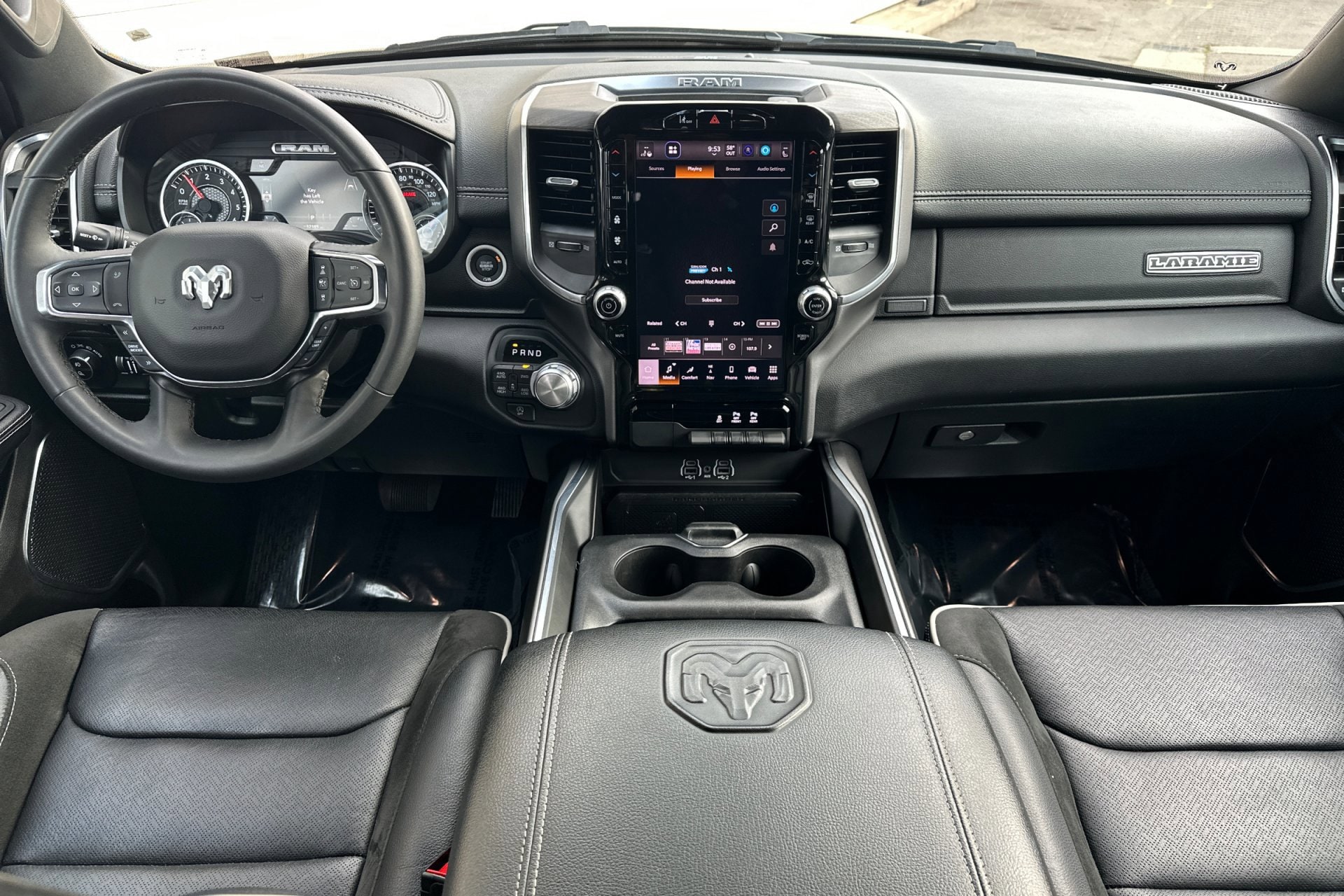 2025 Ram 1500 Laramie photo 2