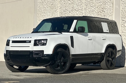 2024 Land Rover Defender 130 X-Dynamic SE SUV