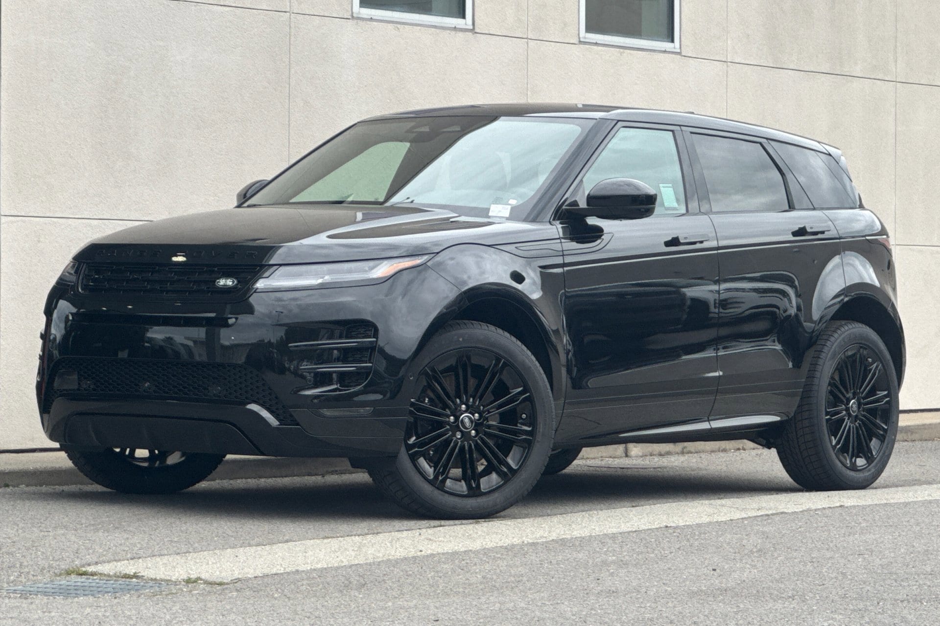 2026 Land Rover Range Rover Evoque Dynamic SE