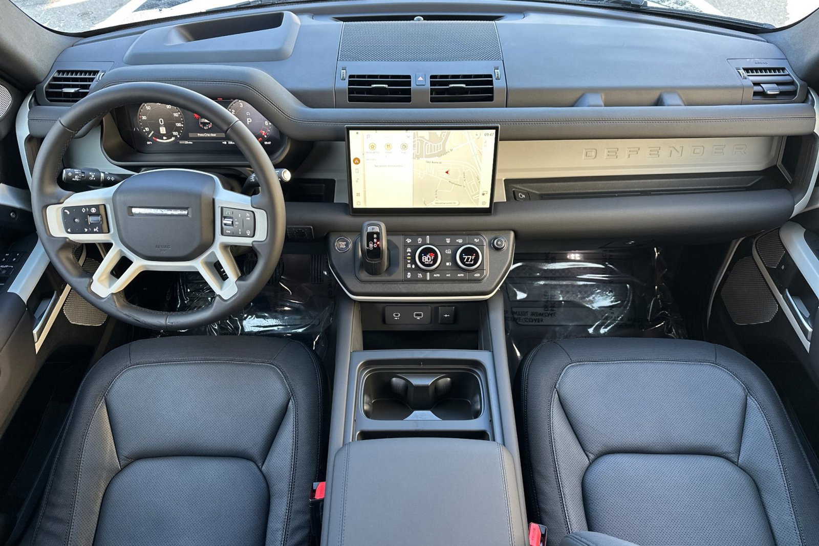 2024 Land Rover Defender X-Dynamic SE photo 3