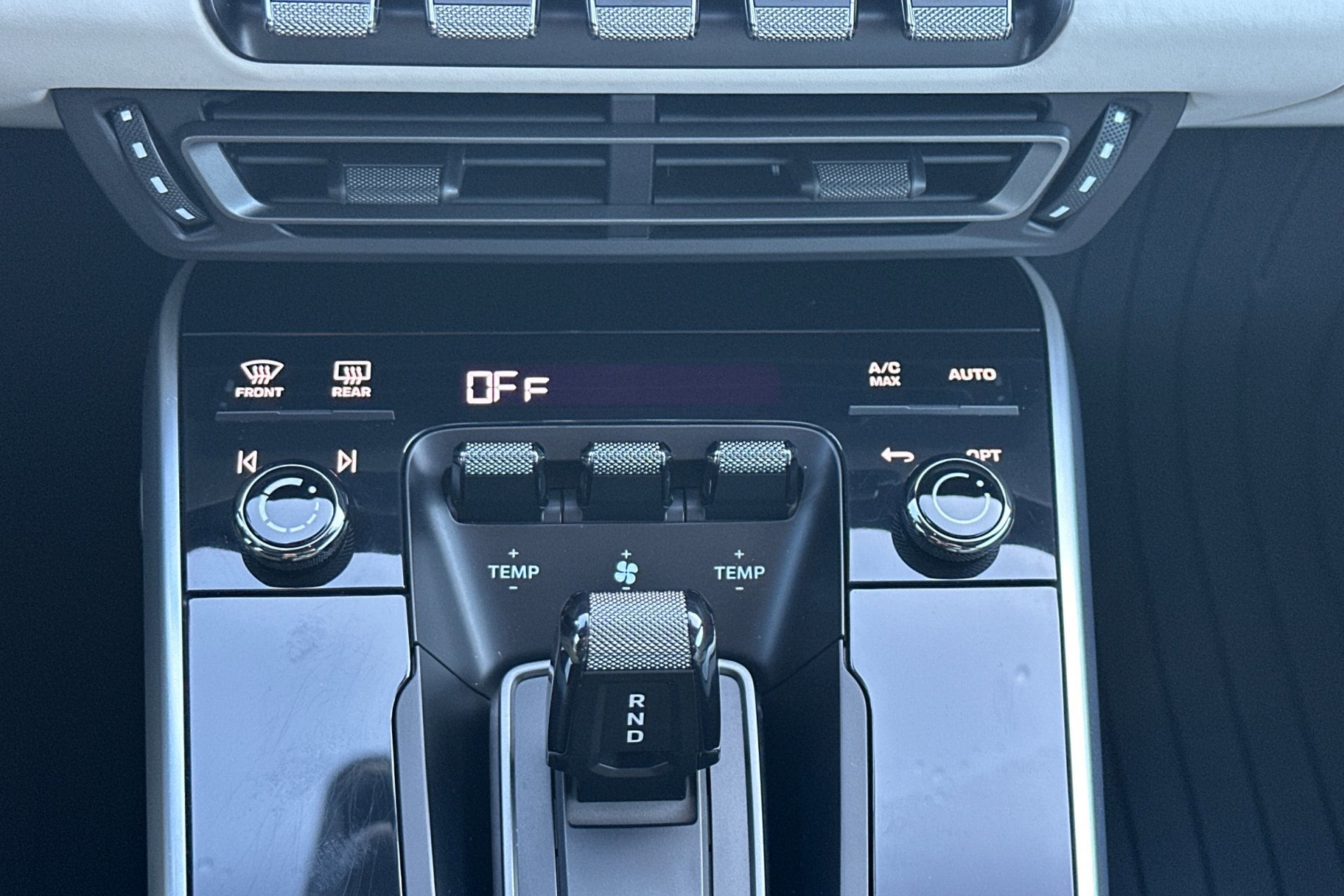 2022 Porsche 911 - Photo 22