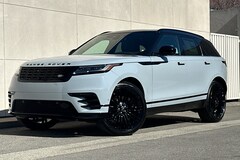 2026 Land Rover Range Rover Velar Dynamic SE SUV