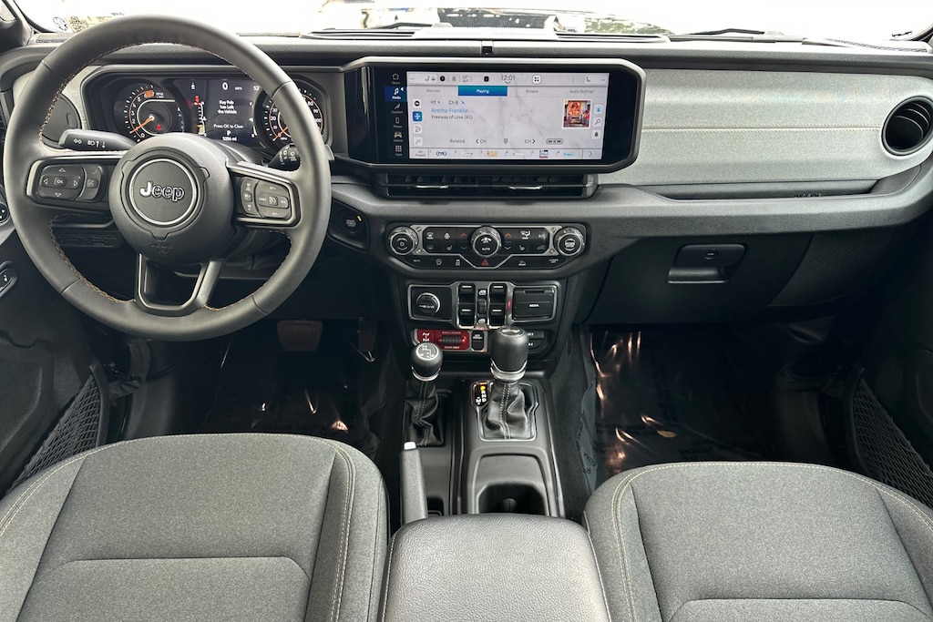 2024 Jeep Wrangler Willys photo 3