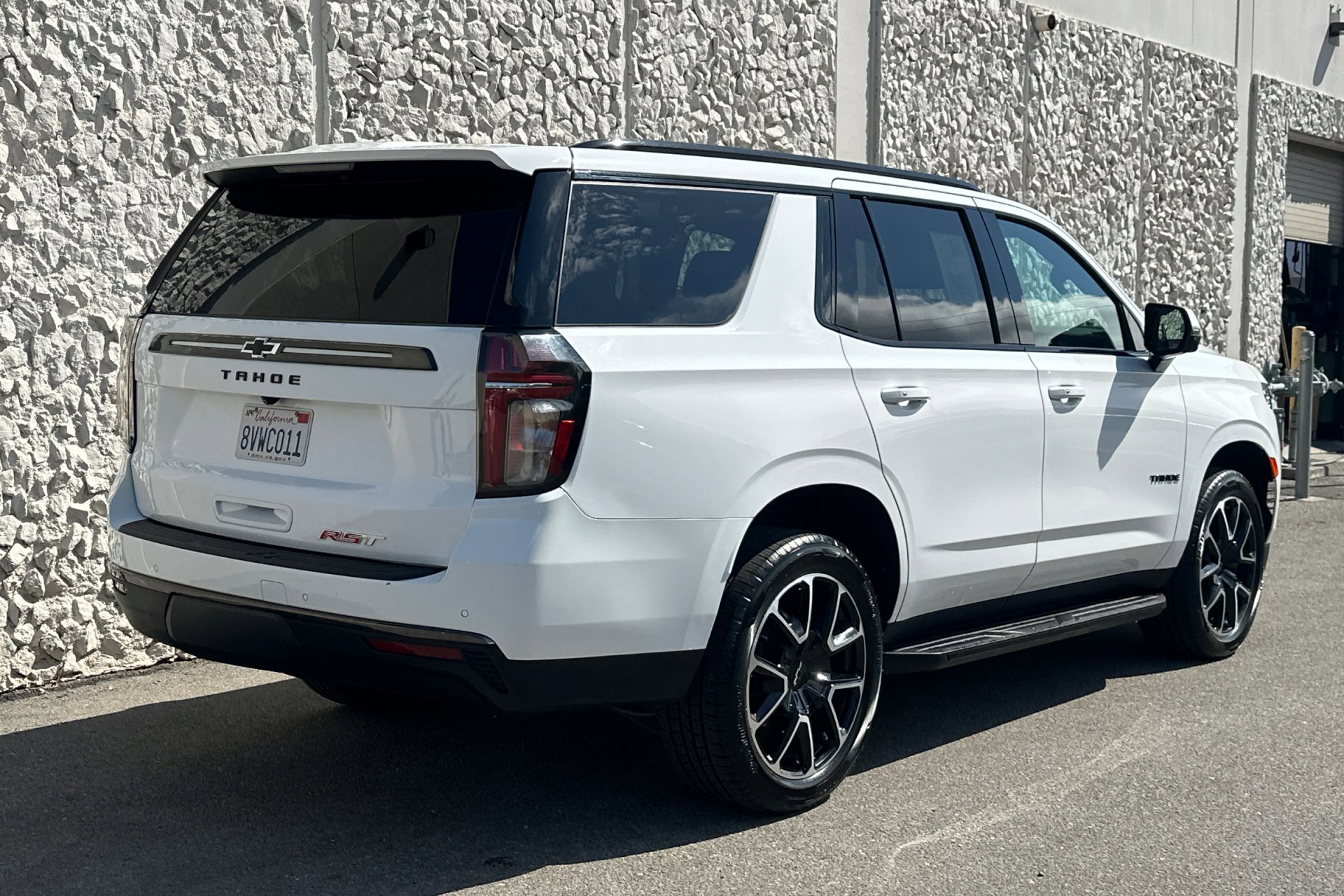 2021 Chevrolet Tahoe RST photo 2