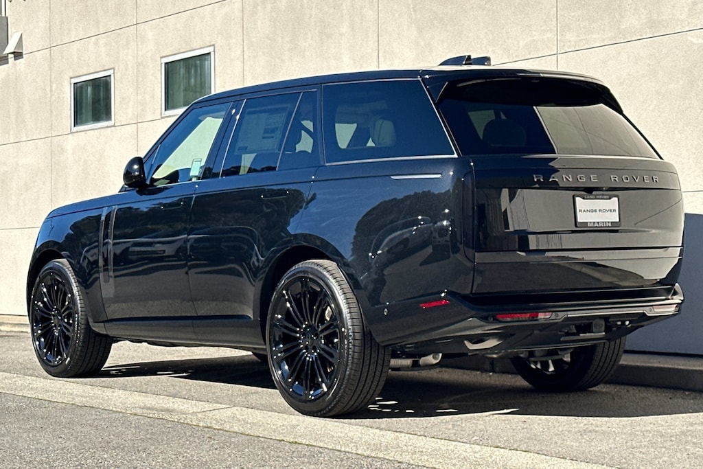2026 Land Rover Range Rover SE photo 4