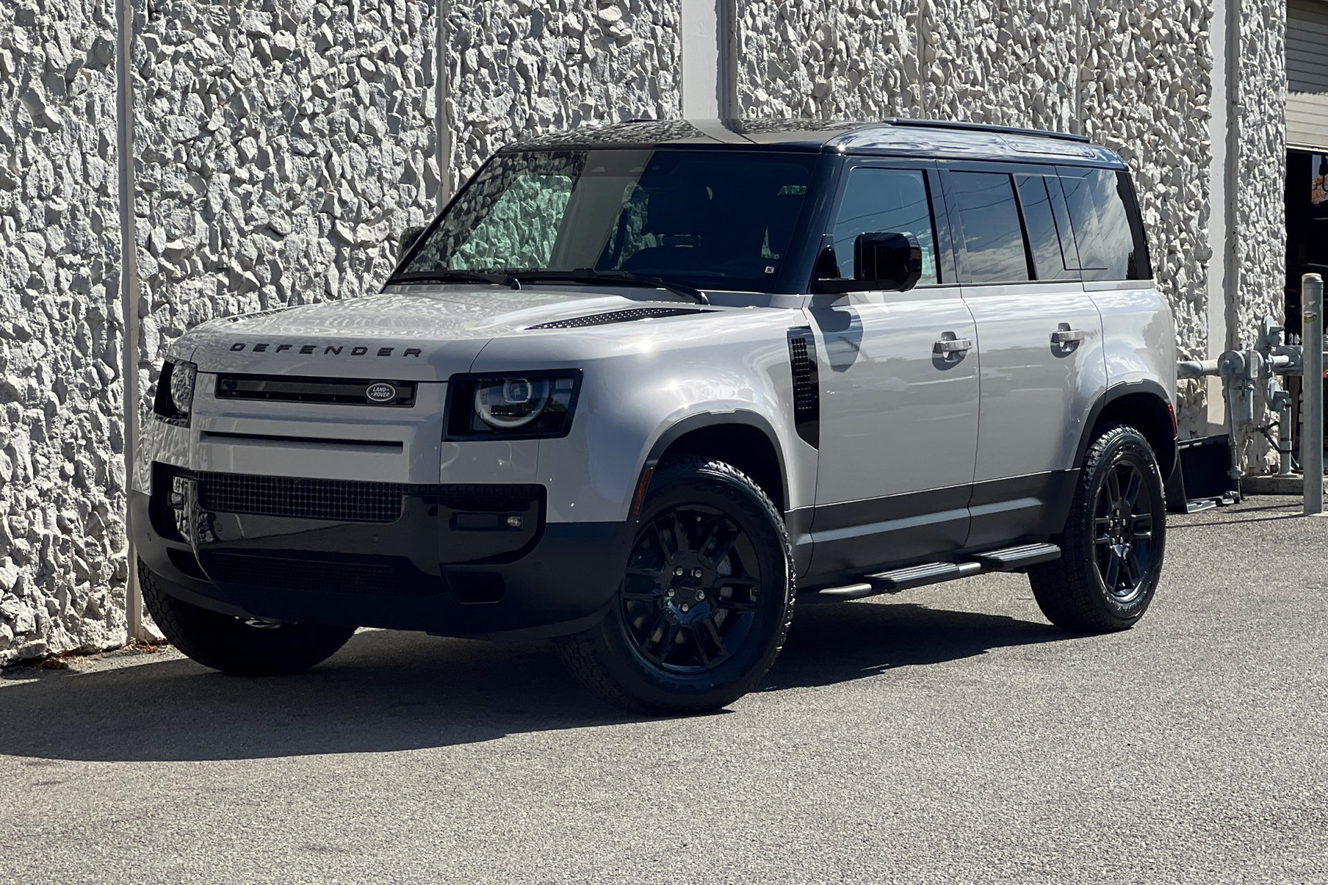 2026 Land Rover Defender 110