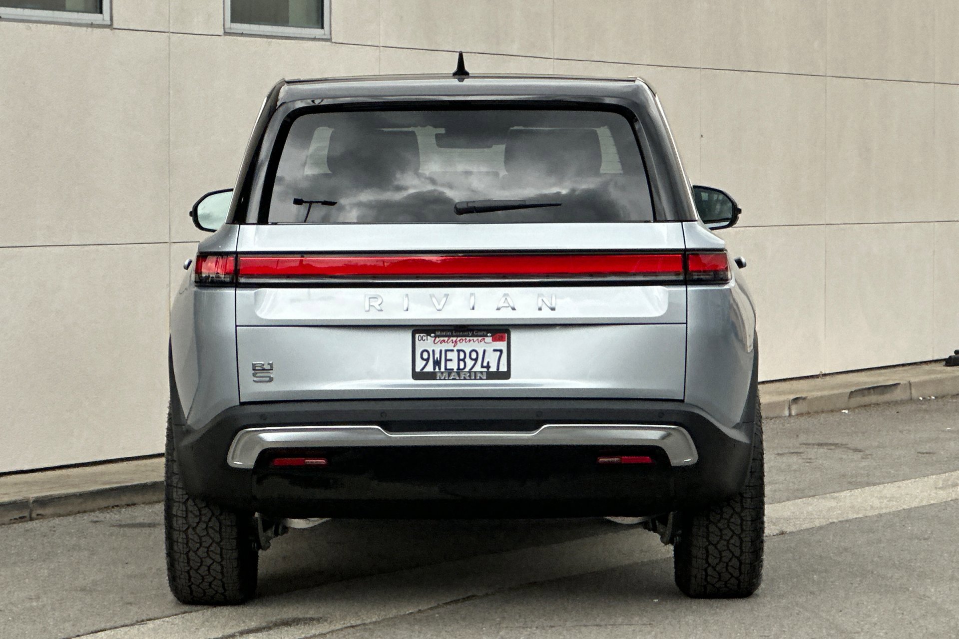 2026 Rivian R1S Dual-Motor Standard Pack photo 6