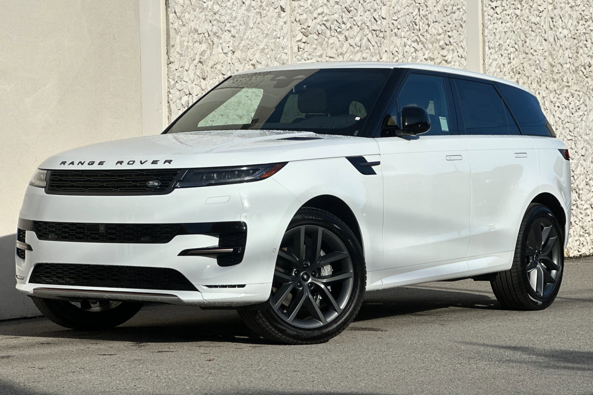 2025 Land Rover Range Rover Sport Dynamic SE's photo