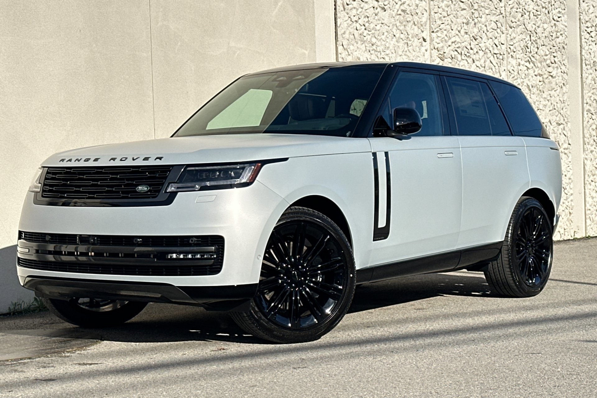 2026 Land Rover Range Rover Autobiography's photo