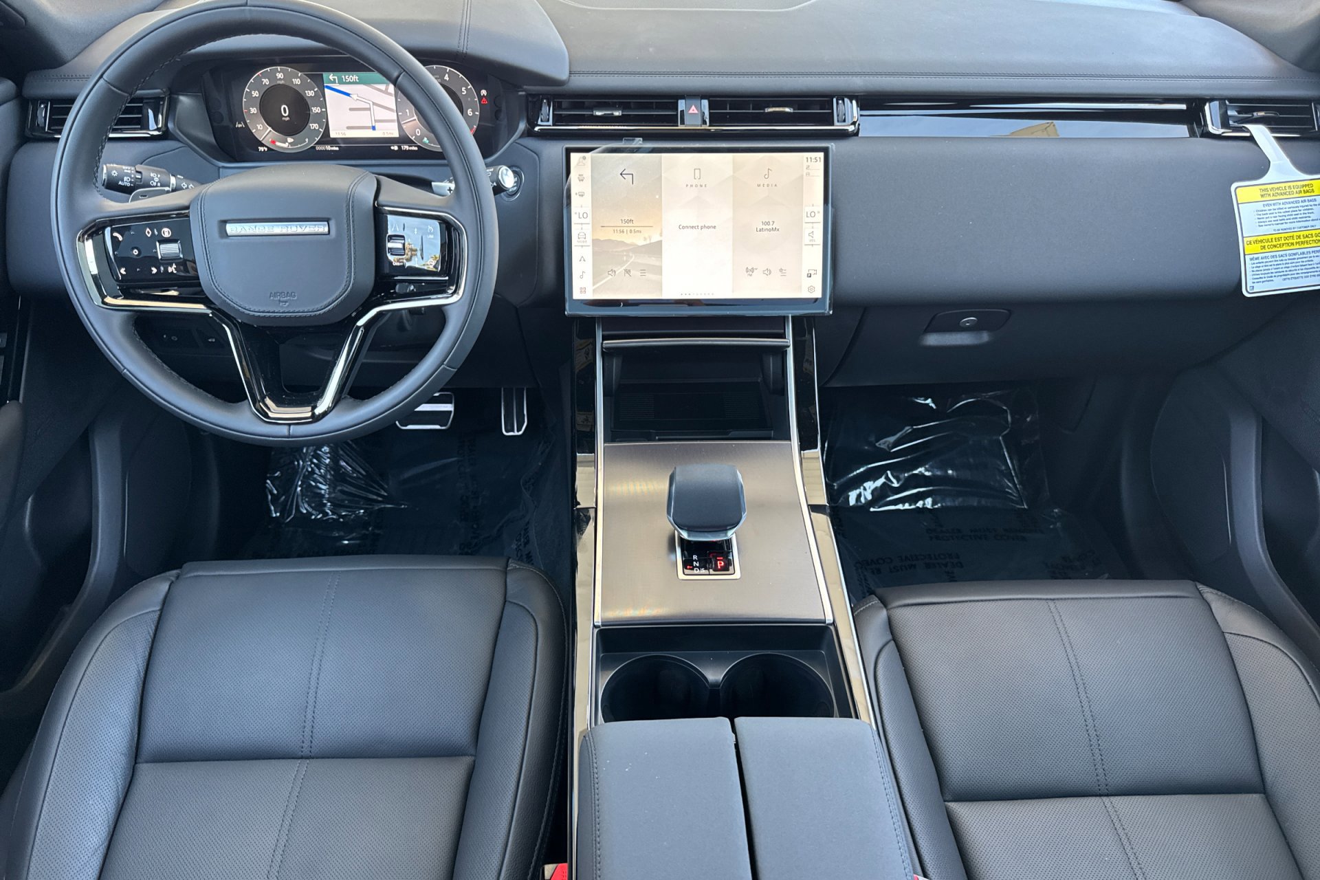 2026 Land Rover Range Rover Velar SE photo 2