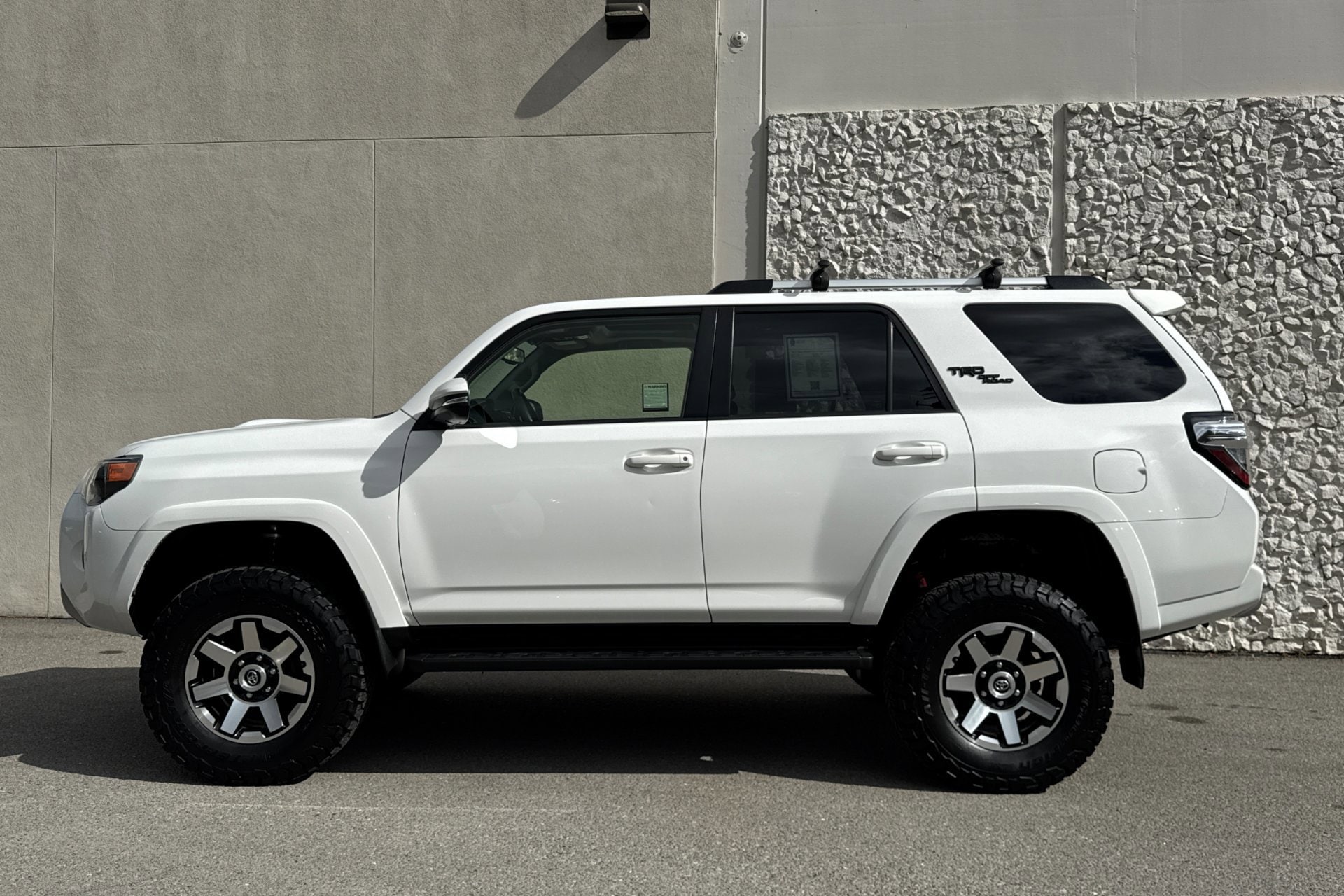 2018 Toyota 4Runner TRD Off Road Premium photo 4