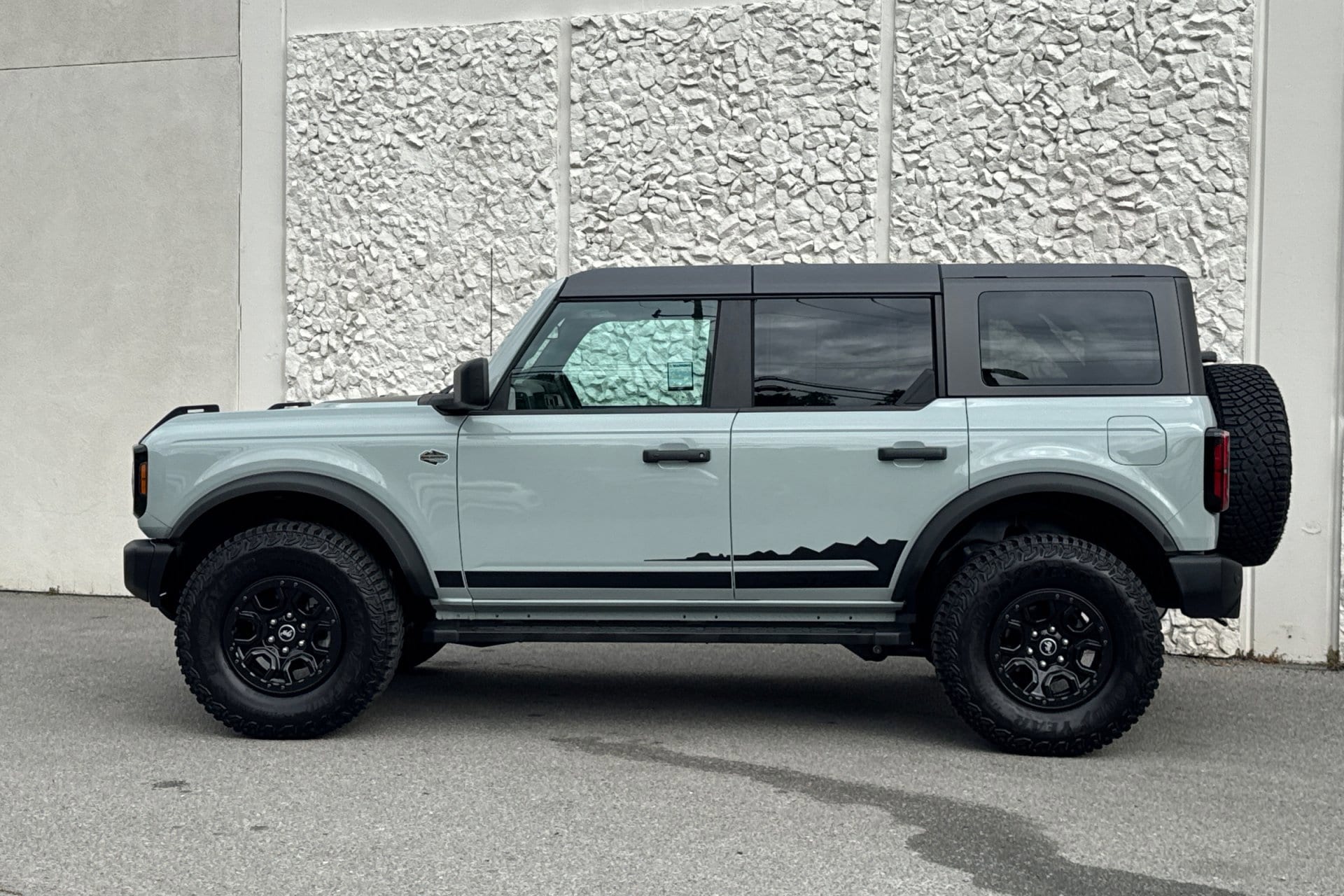 2023 Ford Bronco Wildtrak photo 4