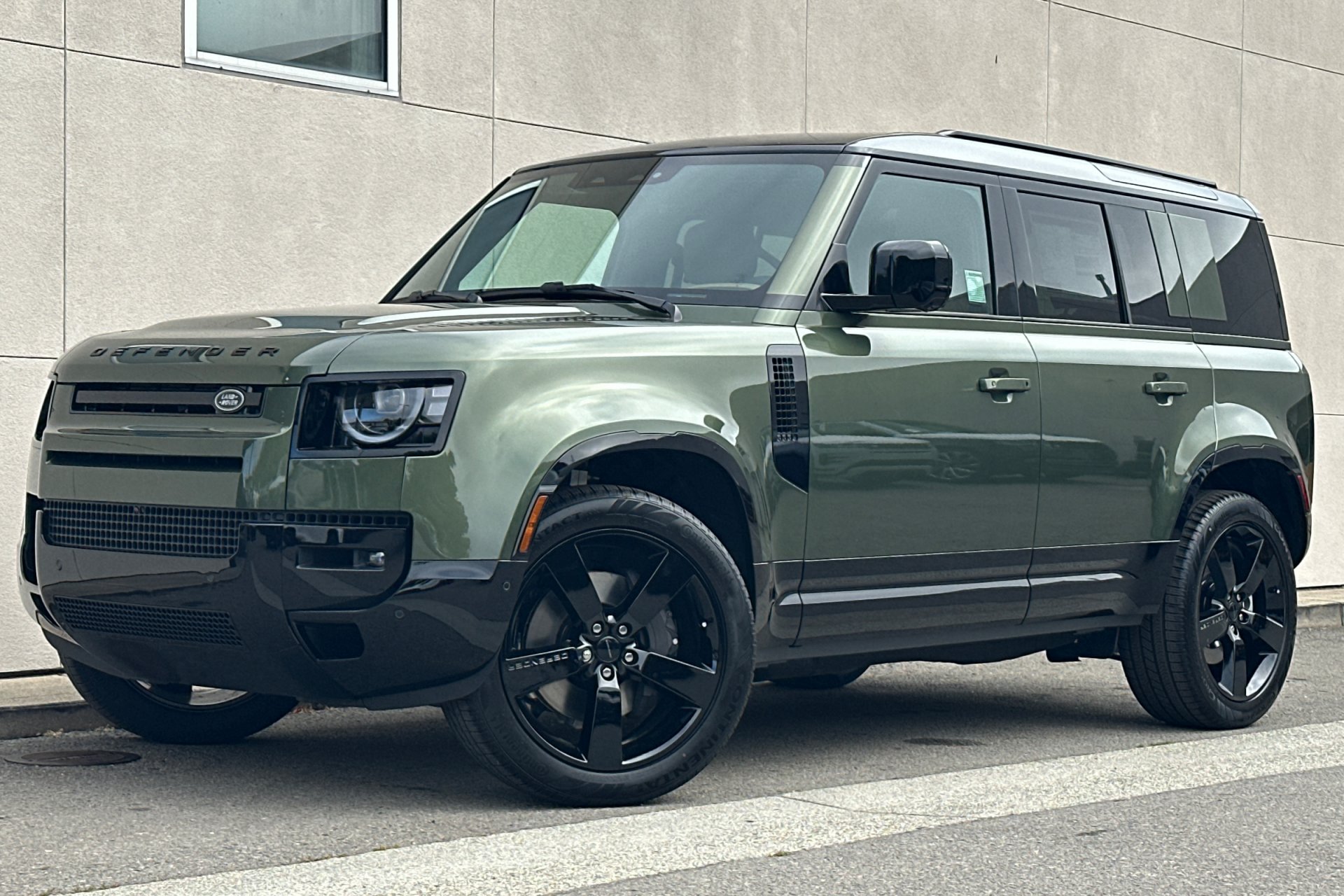 2026 Land Rover Defender 110