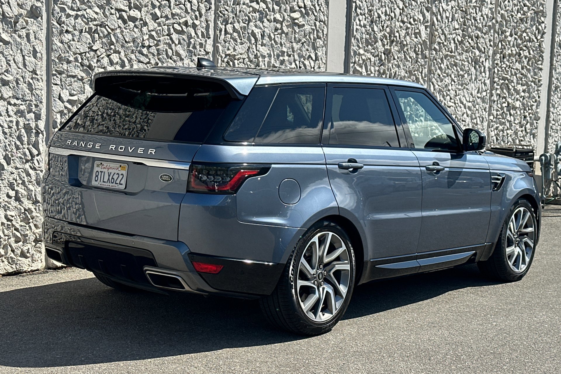 2020 Land Rover Range Rover Sport HSE photo 2