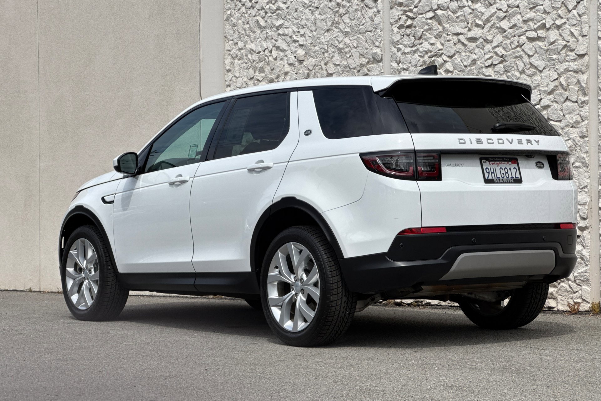 2023 Land Rover Discovery Sport SE photo 5