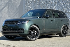 2025 Land Rover Range Rover SE SUV