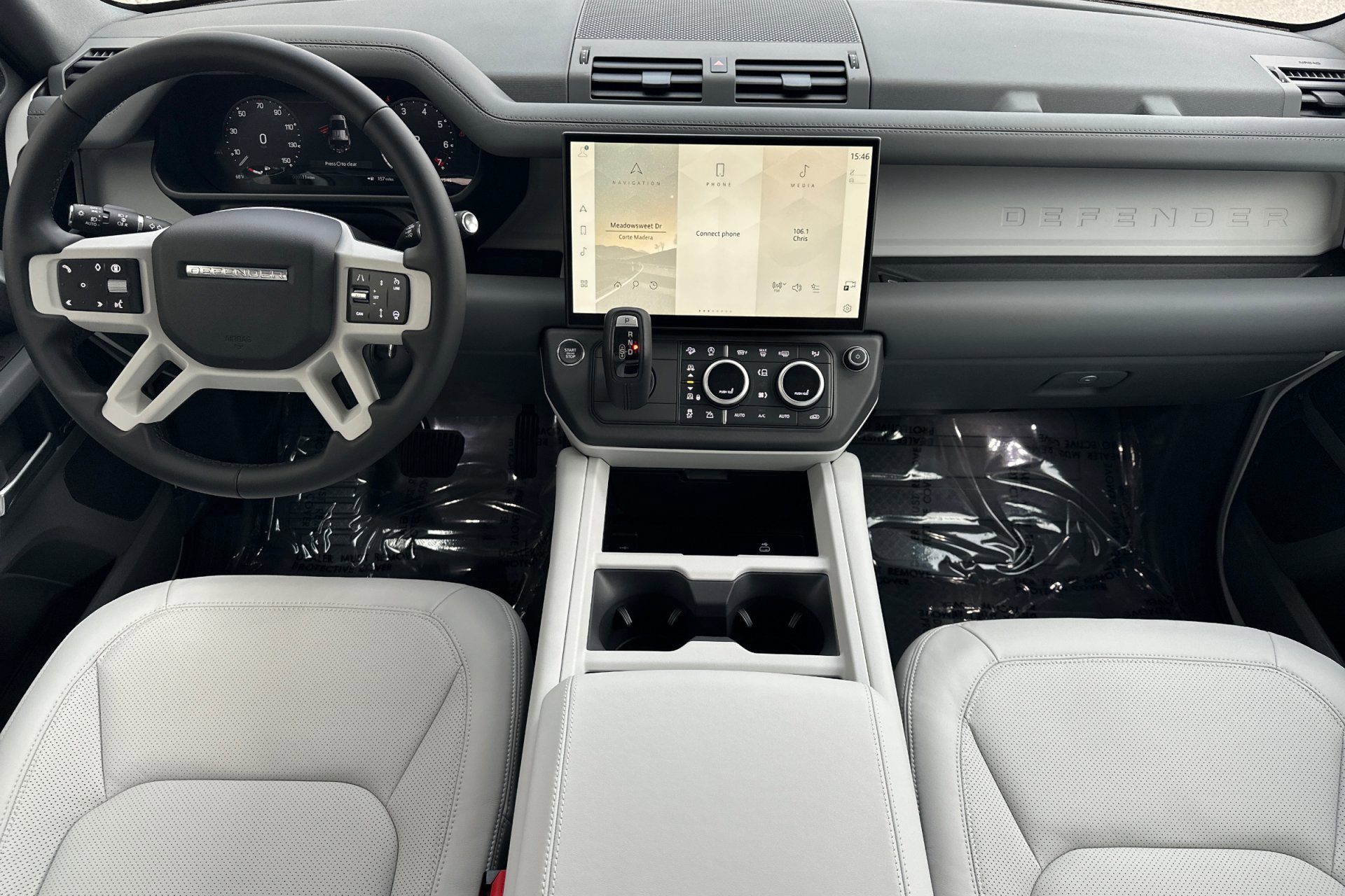 2026 Land Rover Defender 110 S photo 3